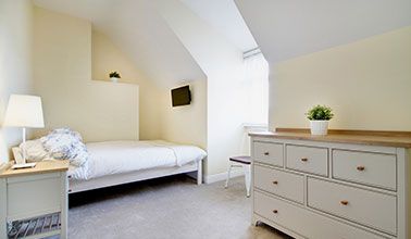 Student-Cribs-Manchester-bedroom-with-Pinto-chest-and-bedside.jpg